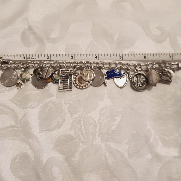 VINTAGE STERLING SILVER (LIFE) Multi-Charm Bracelet with 23 Individual Charms - Picture 10 of 13